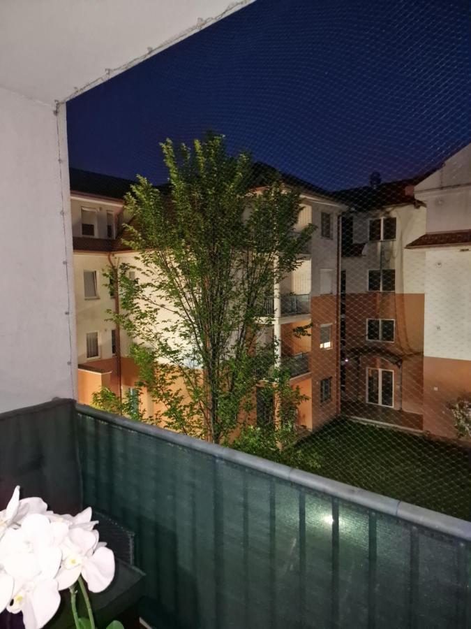 Tilla Apartman Гайдусобосло Екстер'єр фото