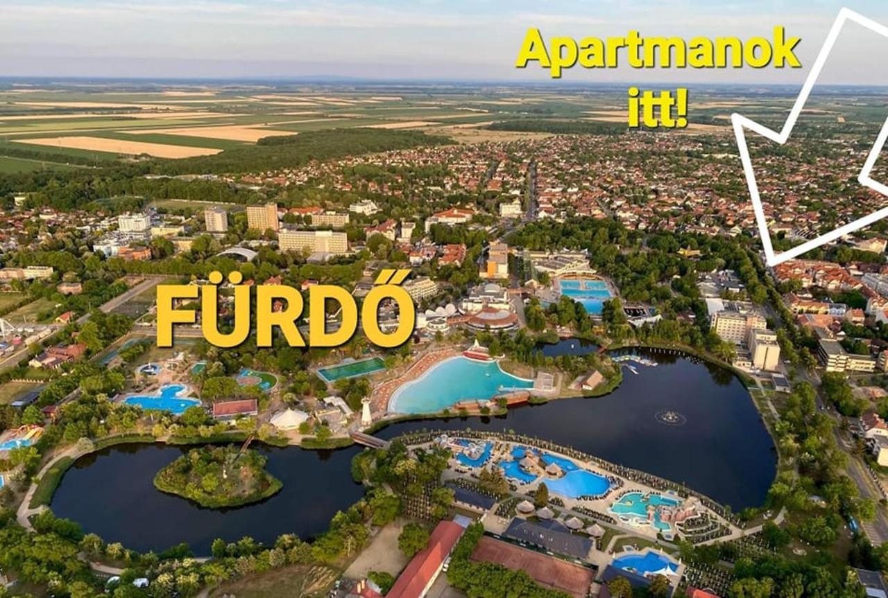 Tilla Apartman Гайдусобосло Екстер'єр фото